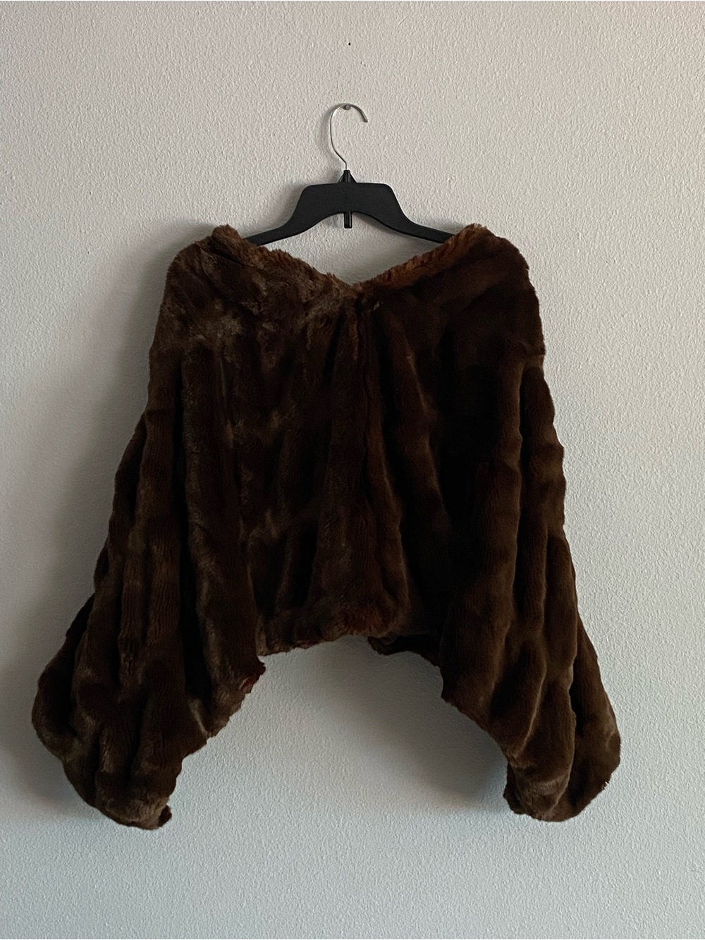 Classic Brown Faux Fur Cropped Women's Poncho